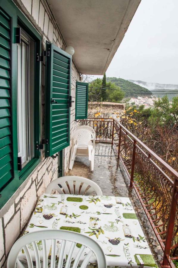 Apartment In Pucisca/Insel Brac 5972 Εξωτερικό φωτογραφία