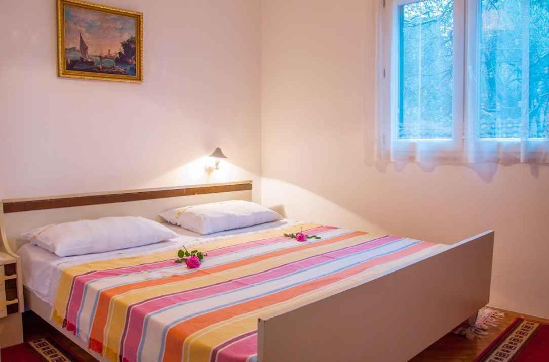 Apartment In Pucisca/Insel Brac 5972 Εξωτερικό φωτογραφία