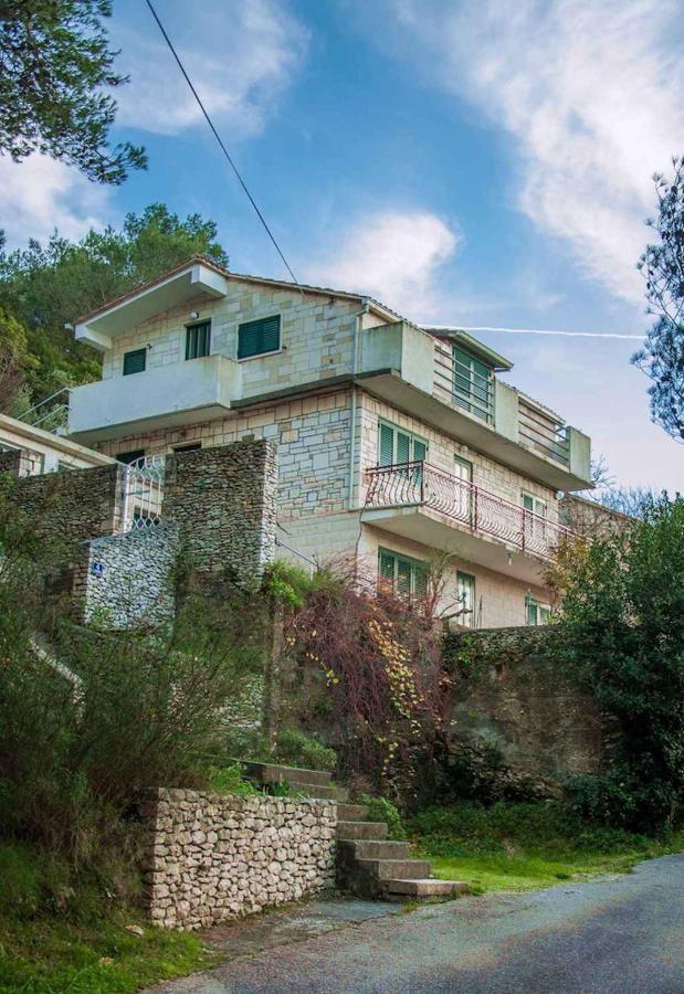 Apartment In Pucisca/Insel Brac 5972 Εξωτερικό φωτογραφία